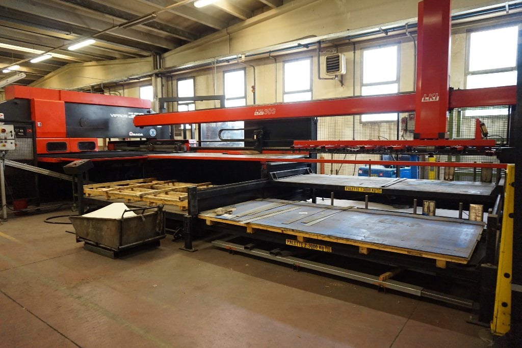 AMADA Schiavi Vipros 368 King  1997